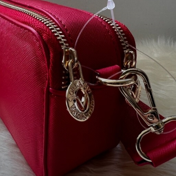 ❤️ NWT Valentino Orlandi Red Crossbody Handbag Purse w/Gold Studs ❤️ - Picture 2 of 6